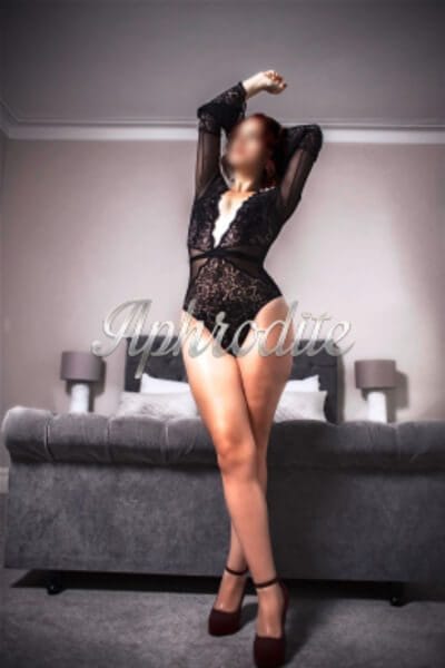 welsh Cardiff escort poses in her bedroom
