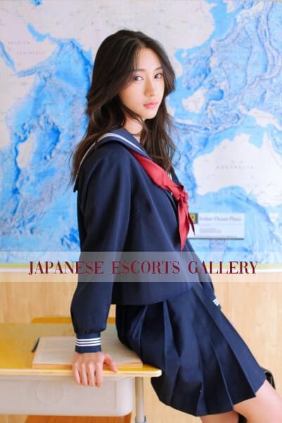 Dada Sexy Asian Escort in Mayfair