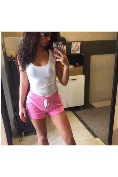 Falkirk escort in her apartment