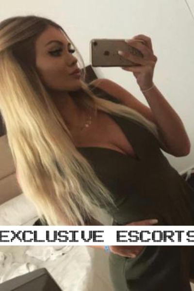 long haired blonde Essex escort takes a selfie