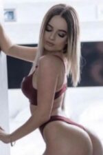 Colchester escort checking out her own ass