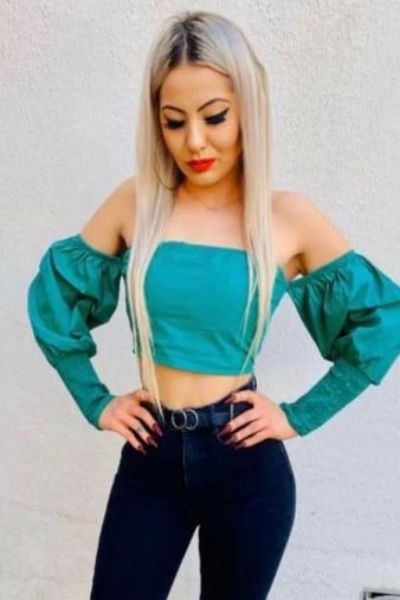 young blonde Fife escort