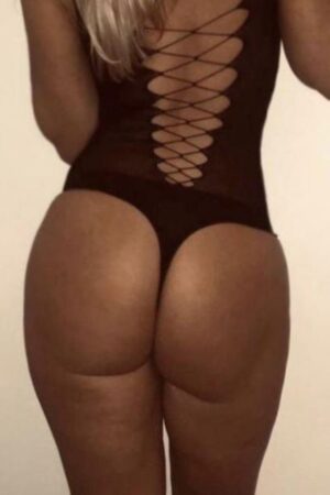 Flintshire escort with tanned skin