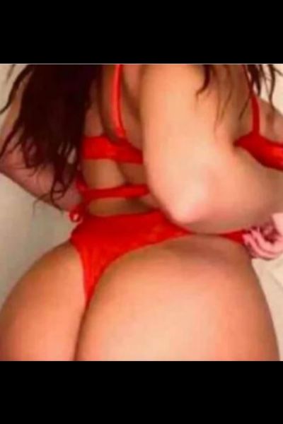 Brunette Fife escort