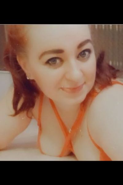 red headed Bradford companion selfie