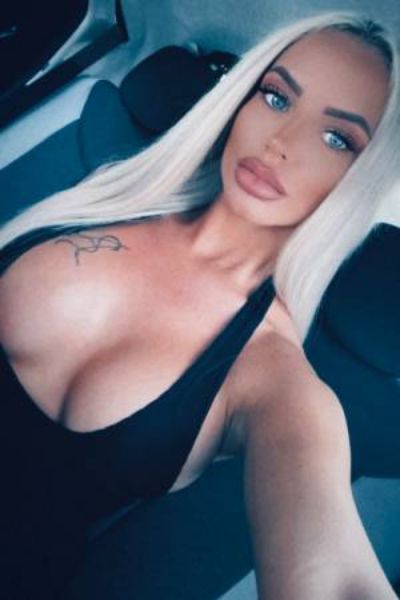 Kim Central London Enhanced Escort with tattoo