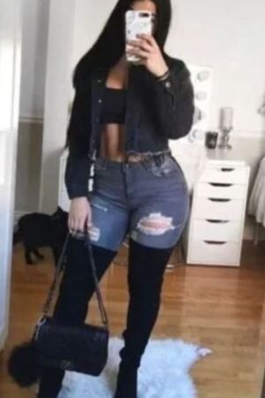 Busty Beeston Escort taking a selfie