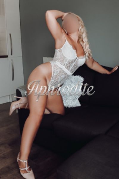 Sexy Blonde Cardiff Escort