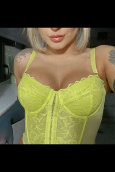 Emy Brazilian Babe in bright yellow corset