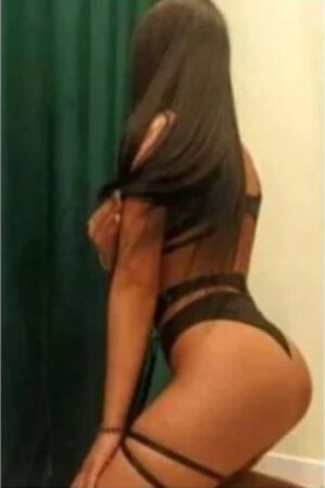 Raysa Doncaster Outcall Escort looking tanned