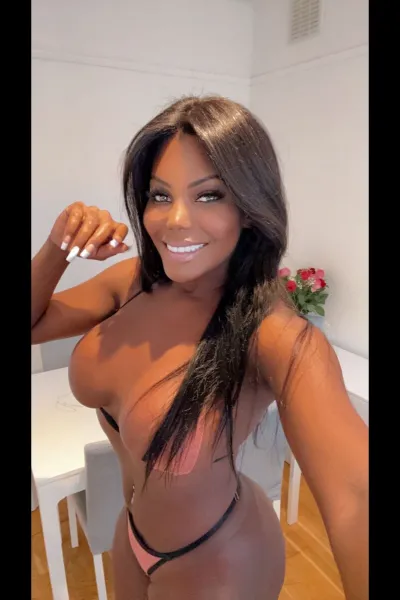 ts valeria beyonce showing her pearly white teeth