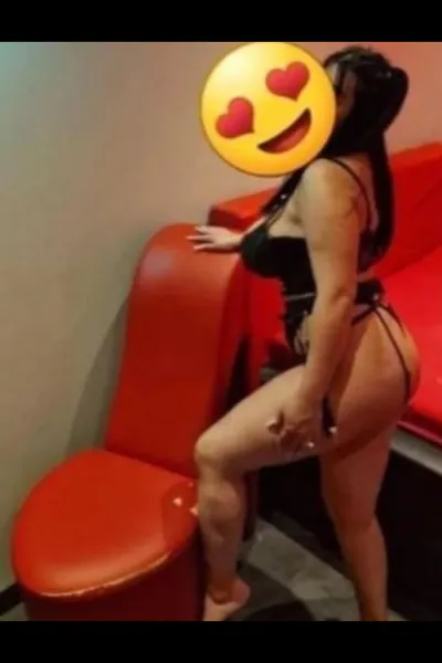 Sara Llandudno Escort