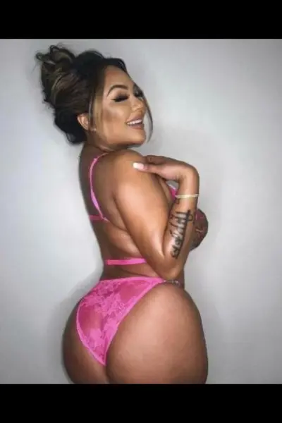 Brazilian Escort in Glasgow shows big ass