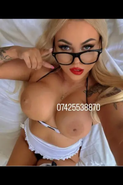 Topless Lorette Independent EH2 Escort