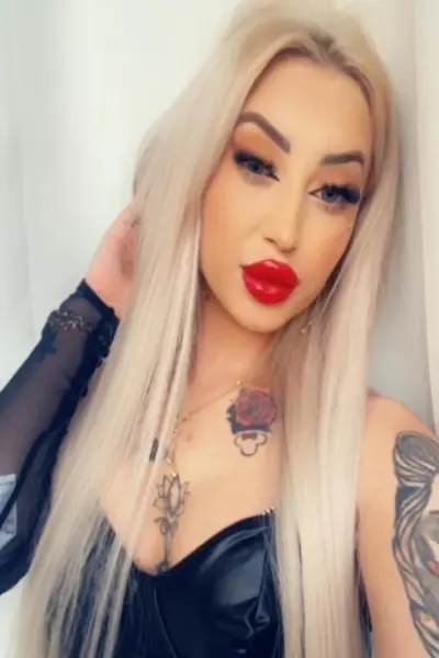 Erika Sexy EH3 Escort