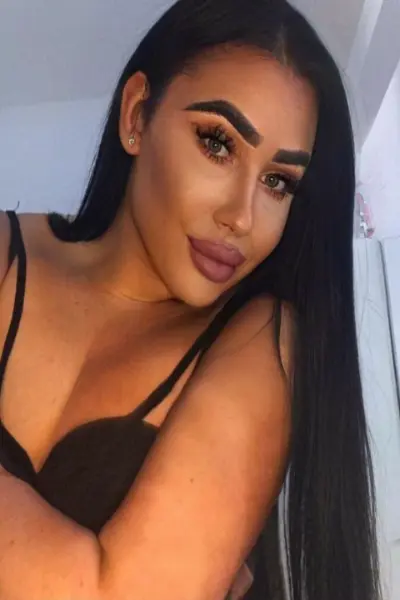 tanned dark haired TS Girl