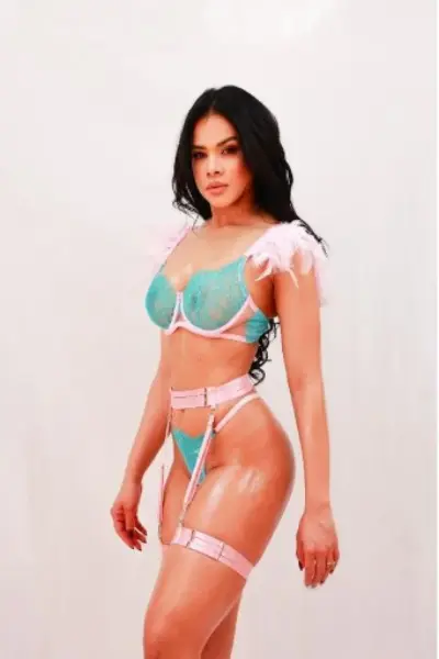 Petite Inverness escort in foxy lingerie