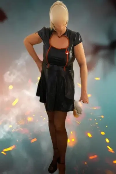 Mature escort in dressup