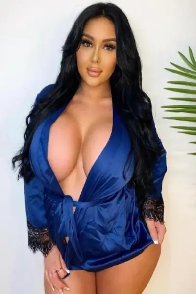 Very Busty Annandale Escort