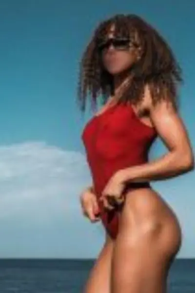 Frizzy haired escort