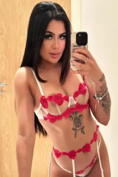 Sutton Escort in rose covered lingerie