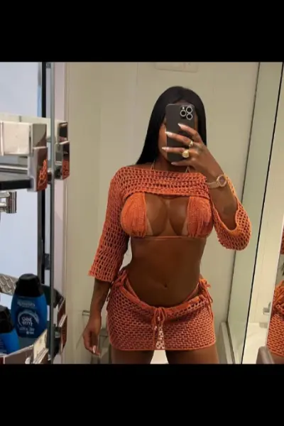 Busty Holyrood Park Escort taking a selfie