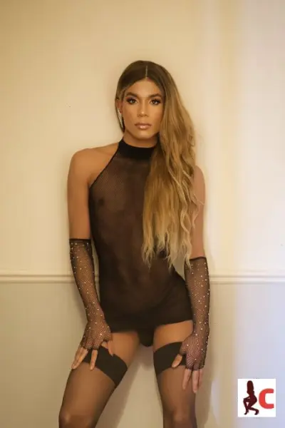 TV Letterkenny Escort in stockings