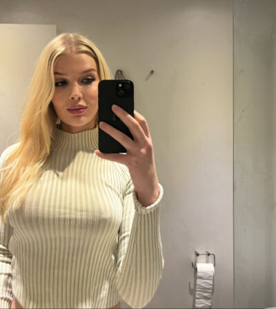 Sexy blonde Birmingham escort taking a selfie