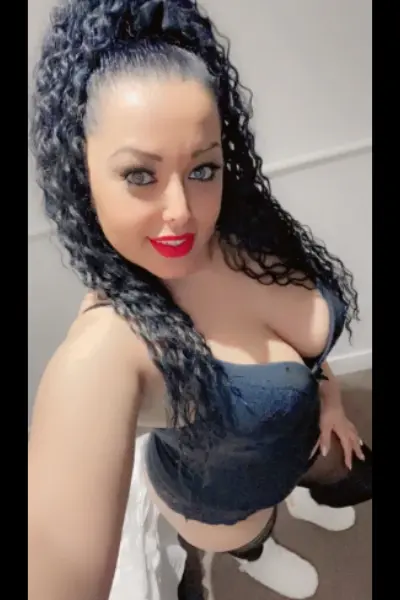 Bradford City Centre Escort in a black bodice